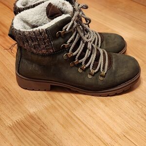 Women's Green Lace-Up Ankle Boots